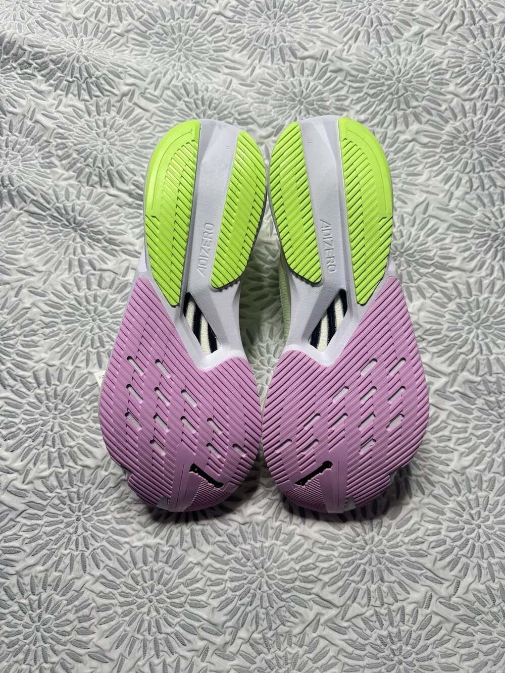 Adidas Adizero Boston 12 M Running Shoes Green Spark IG3321 Men's Size 10 - Picture 5 of 11